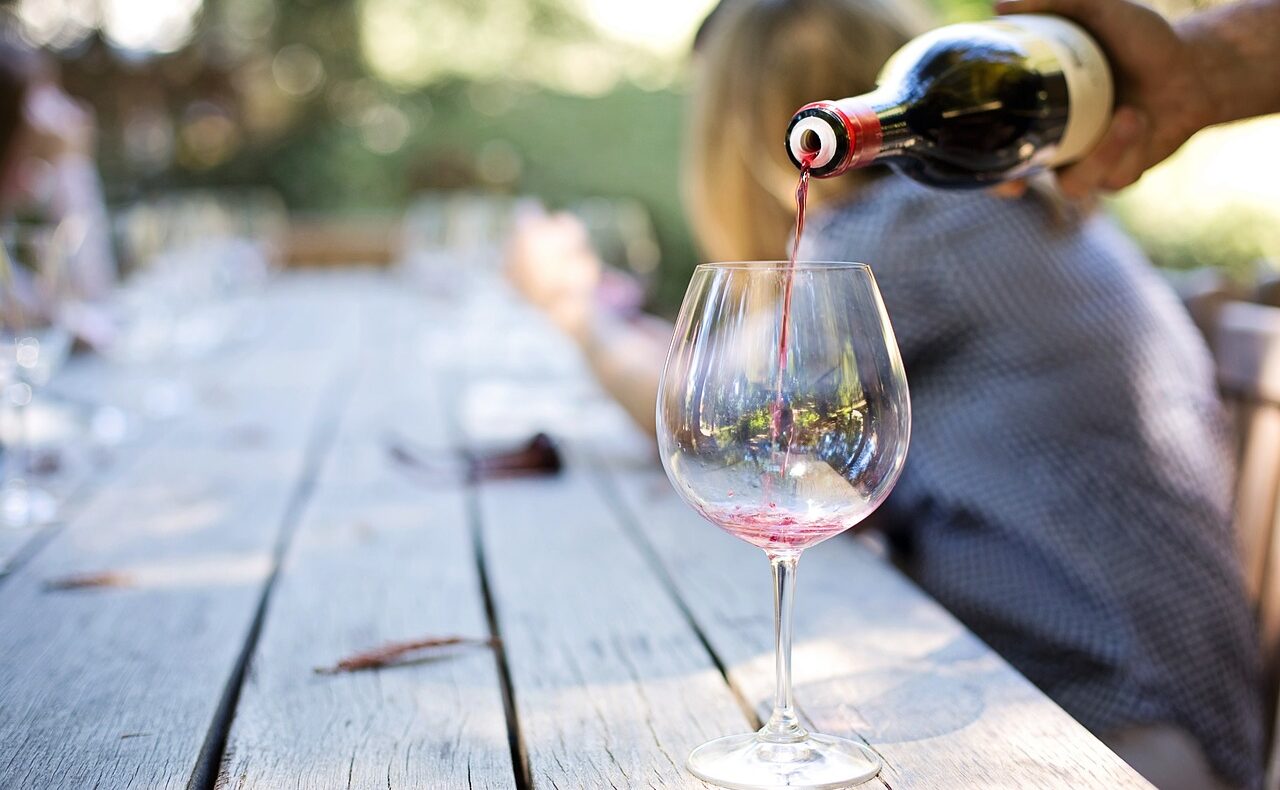 ワインを飲みながら観光プラン計画