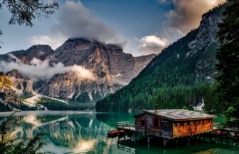 イタリアの大自然と絶景スポットでゆったり滞在