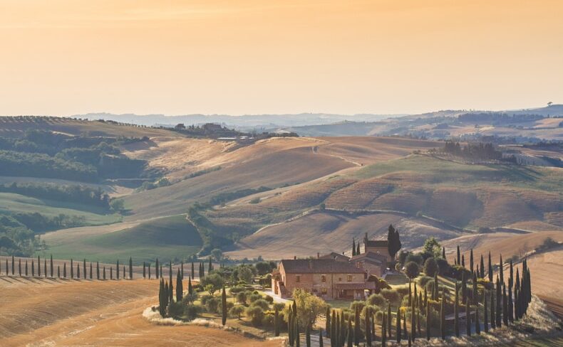 イタリアベストシーズンの旅行は観光に最適です。