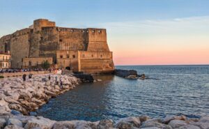 歴史と快楽主義の融合する街ナポリ