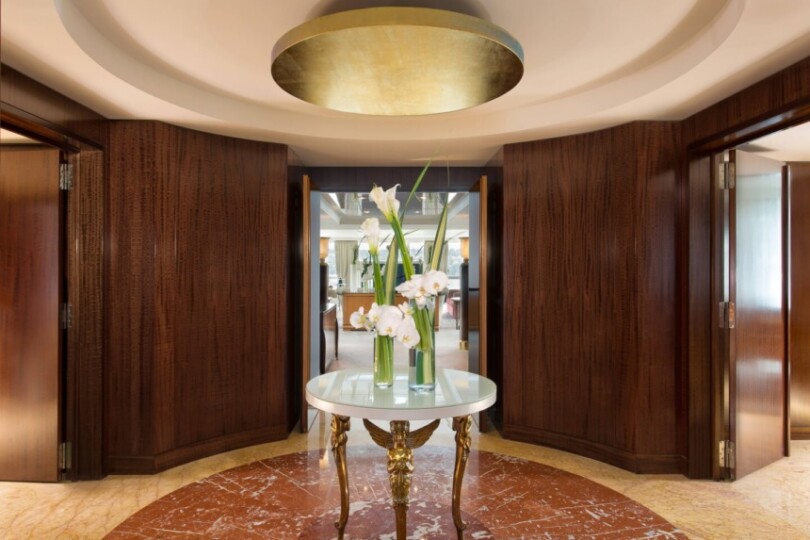 Royal Penthouse Suite - Imperial Entrance